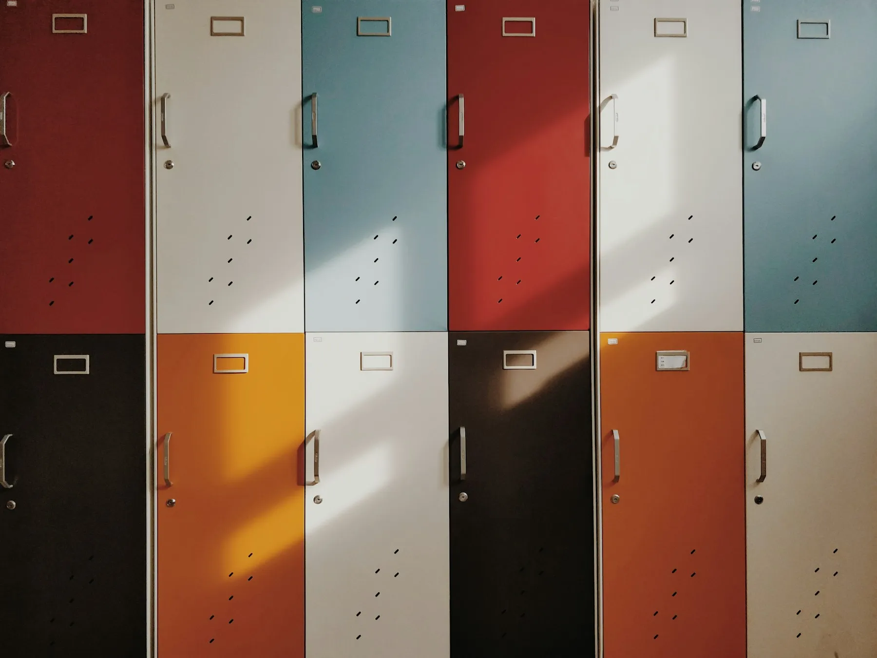 Lockers in many colours