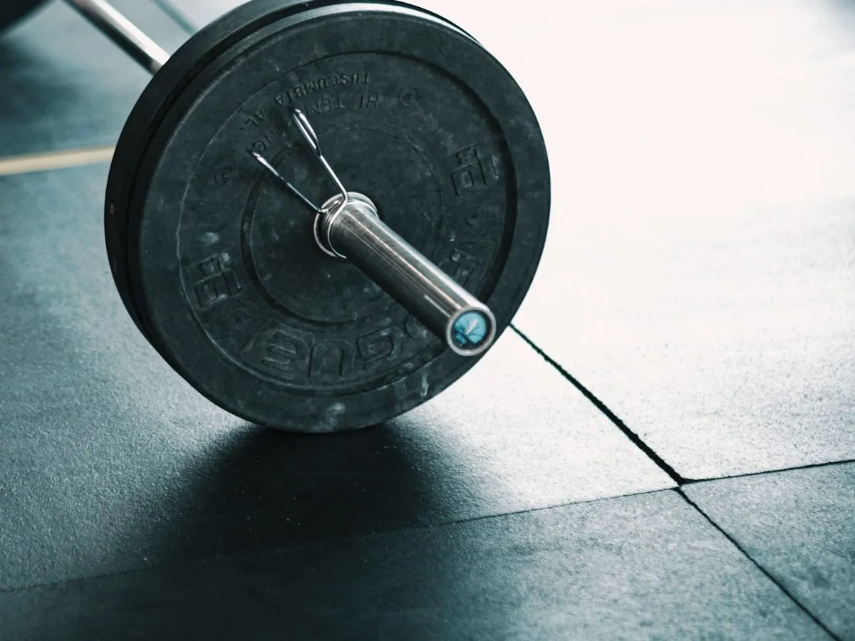 Light weight plates on a pale floor